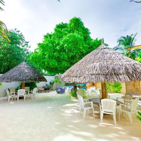 Ras Beach Inn Rasdhoo Екстер'єр фото