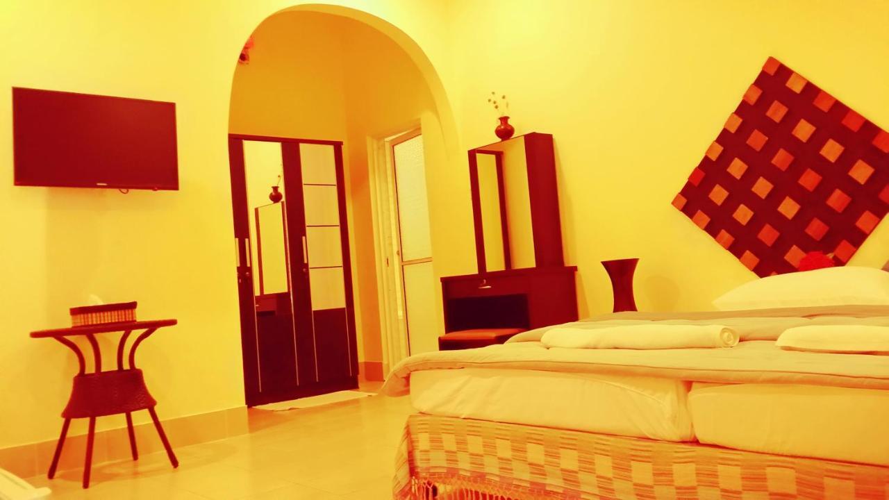 Ras Beach Inn Rasdhoo Екстер'єр фото