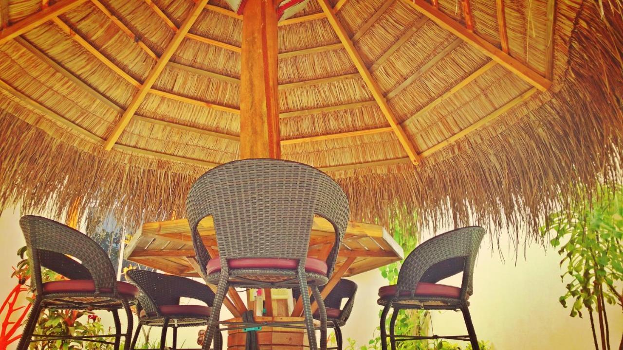 Ras Beach Inn Rasdhoo Екстер'єр фото