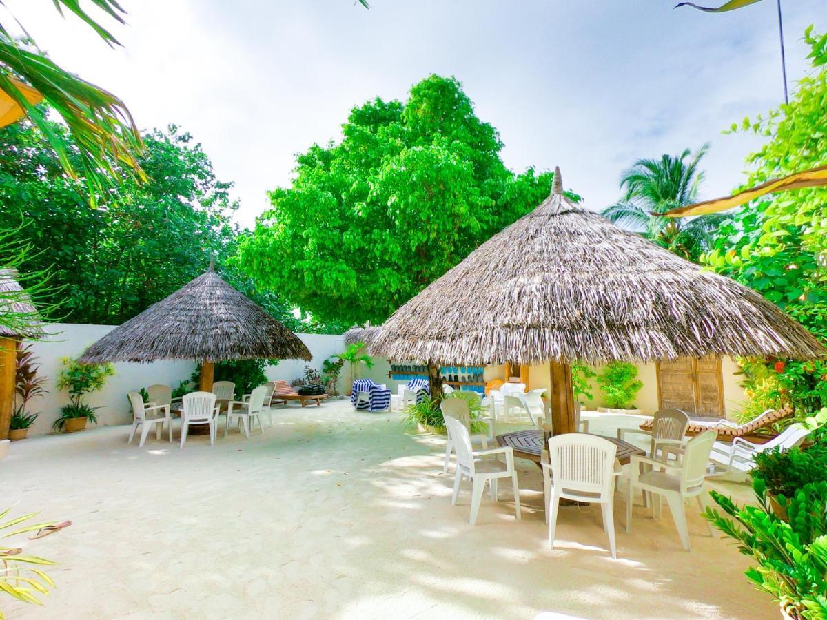 Ras Beach Inn Rasdhoo Екстер'єр фото